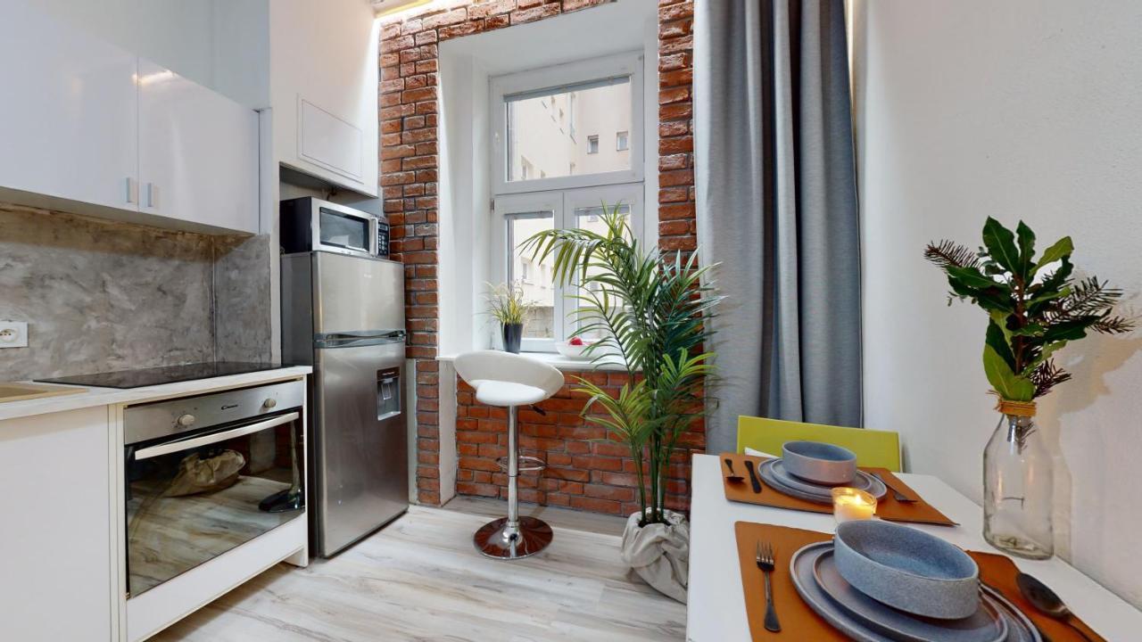 New Stylish Place For Couple Bratislava Exteriör bild